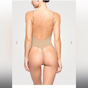 Skims seamless sculpt low back body suit